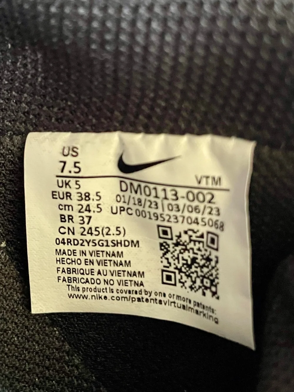 Nike women’s Court Vision Alta